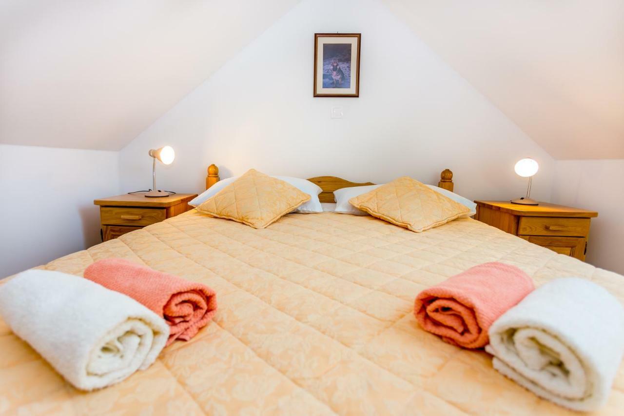 Apartmani Rebac Gata Екстериор снимка